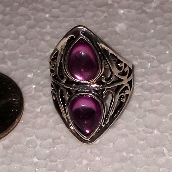 This is a very nice ring size Sale 8 - Picture 1 of 3